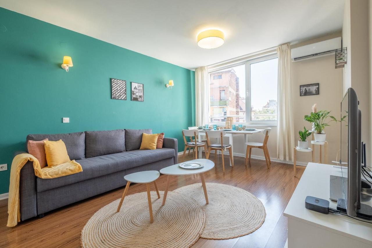 Apartament Oasis: Stylish Retreat In The Heart Of *