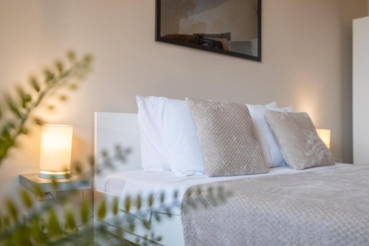 Oasis: Stylish Retreat In The Heart Of *