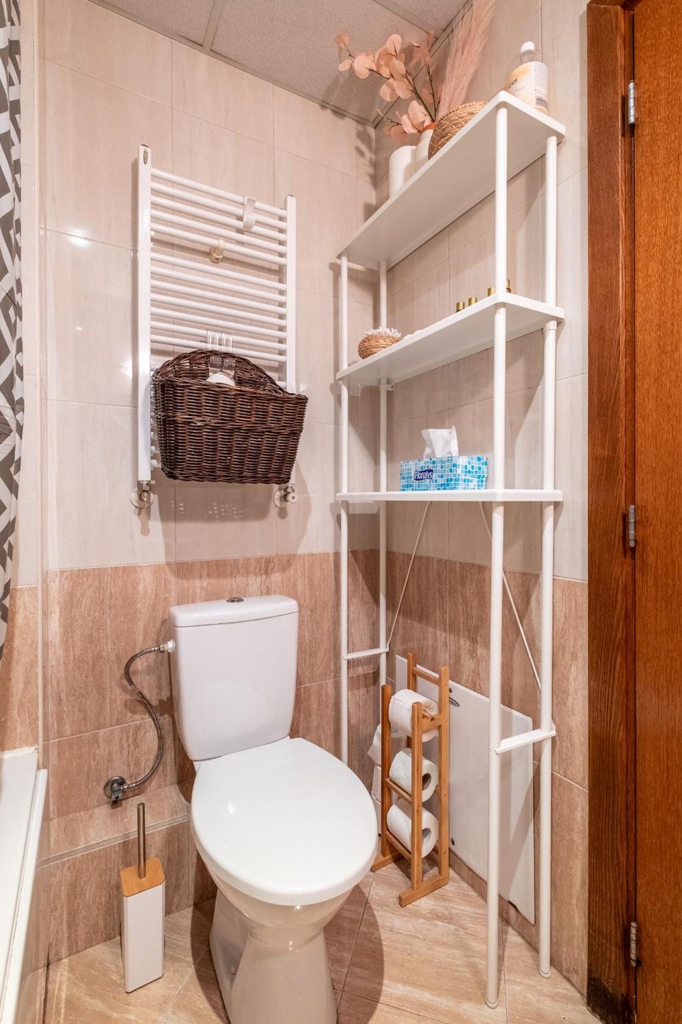 Oasis: Stylish Retreat In The Heart Of